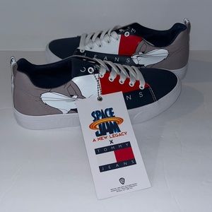 Tommy Hilfiger Space Jam: A New Legacy x Tommy Jeans Bugs Bunny TM Sneaker 9